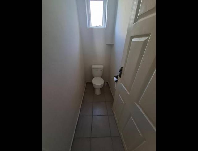 1 BEDROOM PROPERTY TO RENT IN OVERPORT
